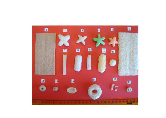 Закуски слойки мозоли еды делая машину закуски слойки с высоким классом исполнения