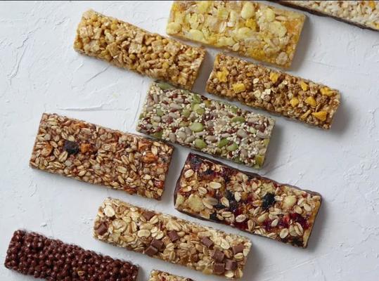 Непрерывная и автоматическая машина для изготовления сесамовых хлопьев, машина для арахисовых чикки.